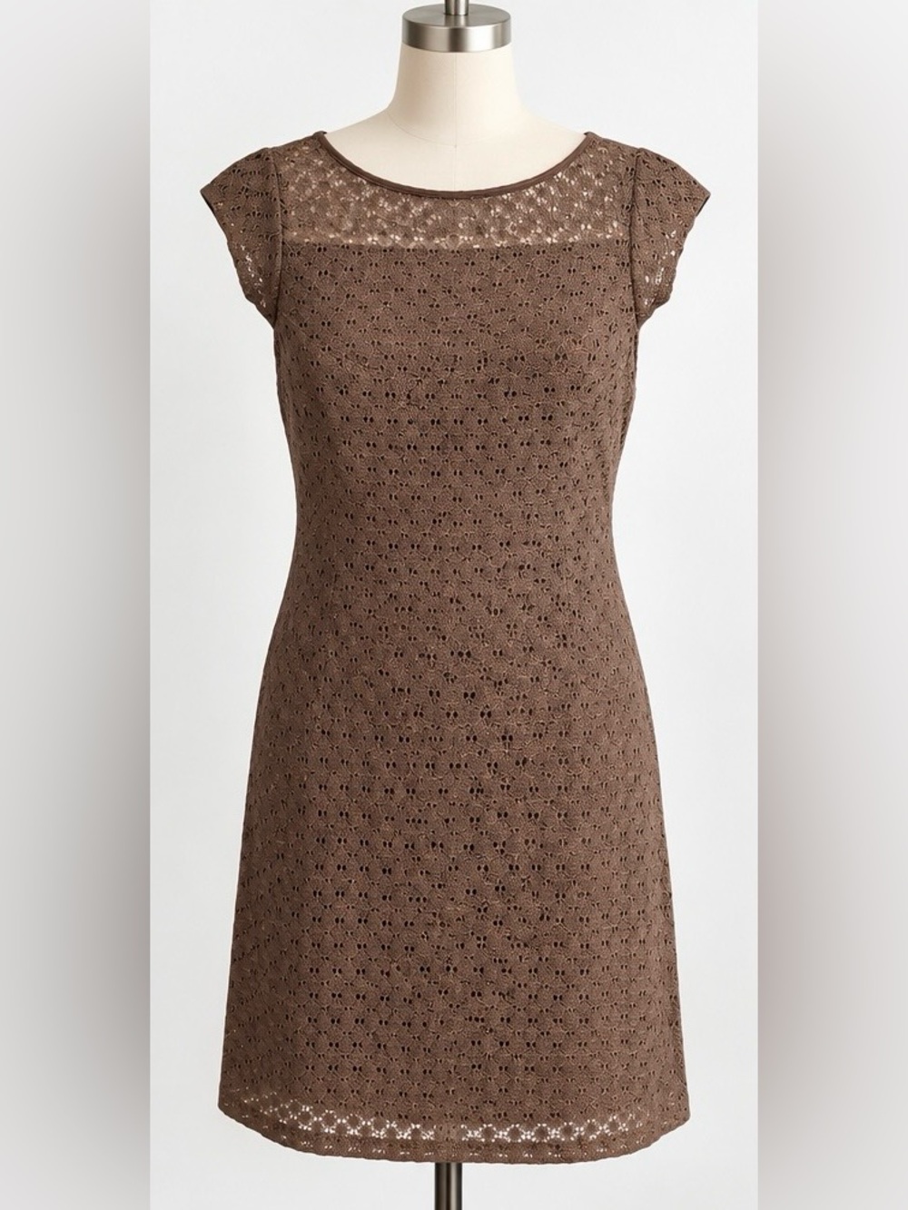 Brown Lace Cap-Sleeve Dress - size 10